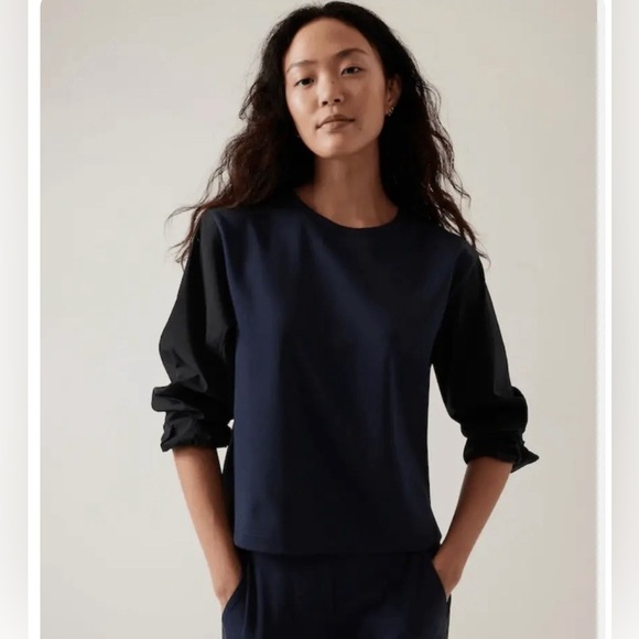 Athleta Tops - Athleta Harlow Hybrid Top